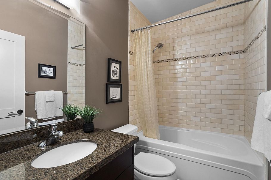 831 Whitchurch Street North Vancouver, BC - 25