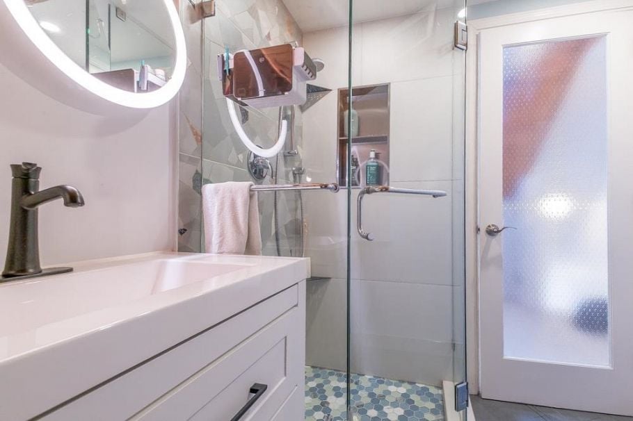 1610 Salsbury Drive Vancouver, BC - 20