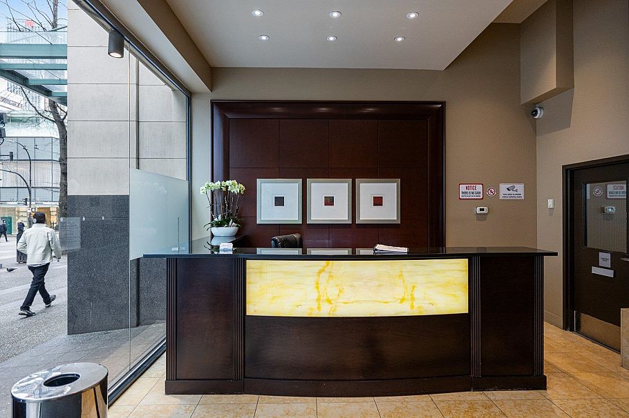 718 610 Granville Street Vancouver, BC - 18