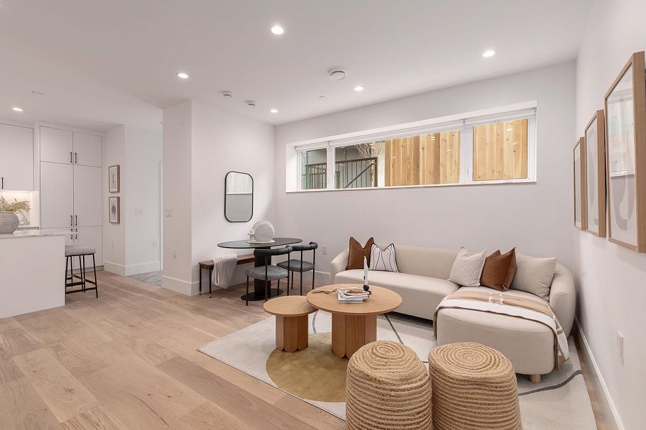 851 E 19th Avenue Vancouver, BC - 1