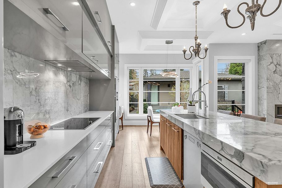 2820 W 32nd Avenue Vancouver, BC - 10