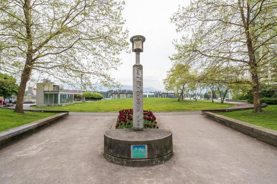 902 1328 W Pender Street Vancouver, BC - 22