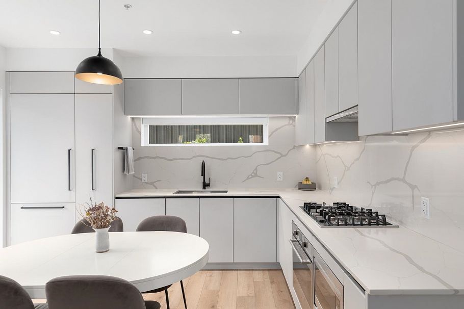 101 239 E 16th Avenue Vancouver, BC - 10