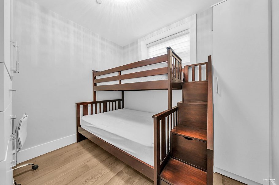 2820 W 32nd Avenue Vancouver, BC - 33