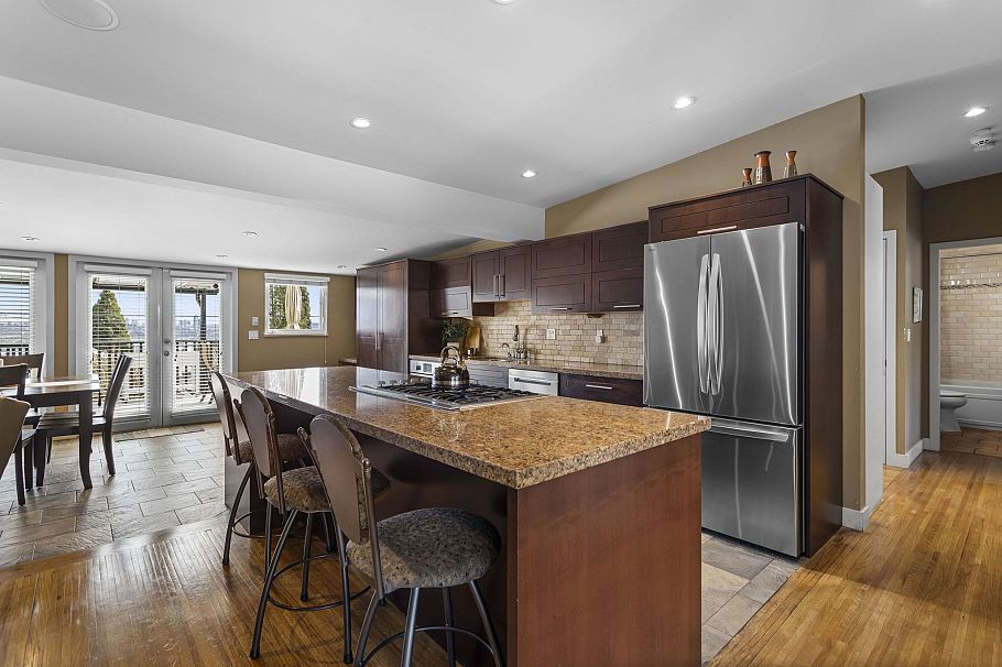 831 Whitchurch Street North Vancouver, BC - 8