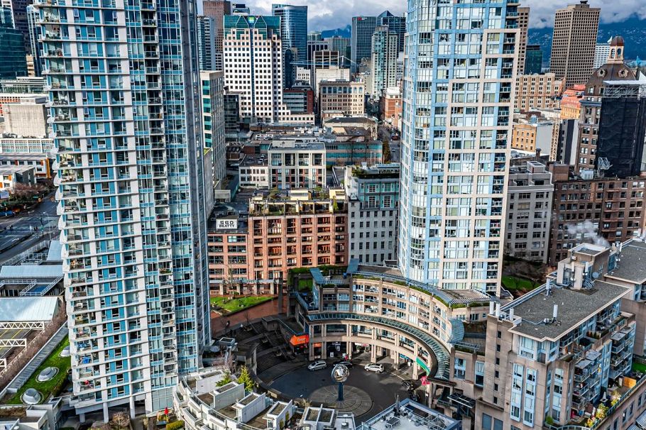 3207 688 Abbott Street Vancouver, BC - 32