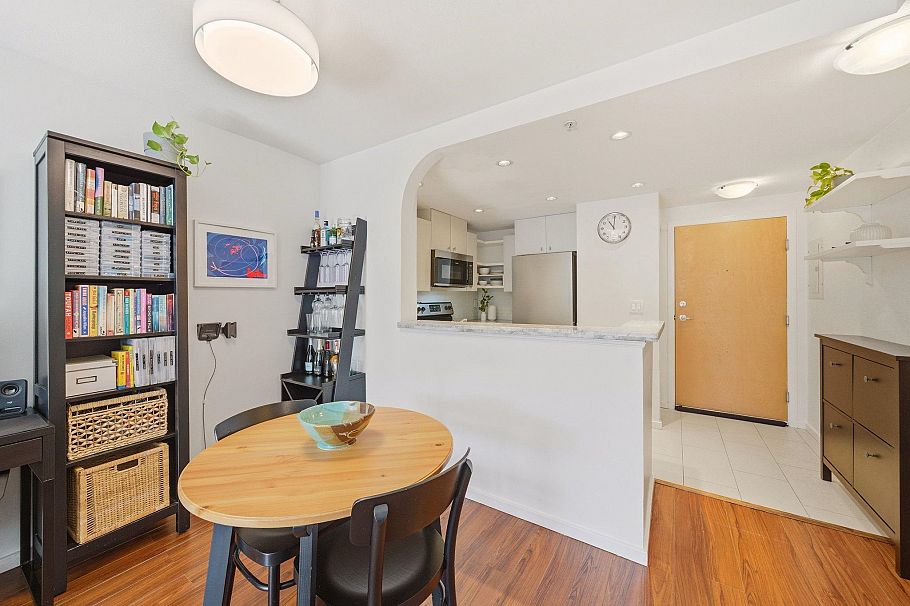 113 1111 Lynn Valley Road North Vancouver, BC - 4