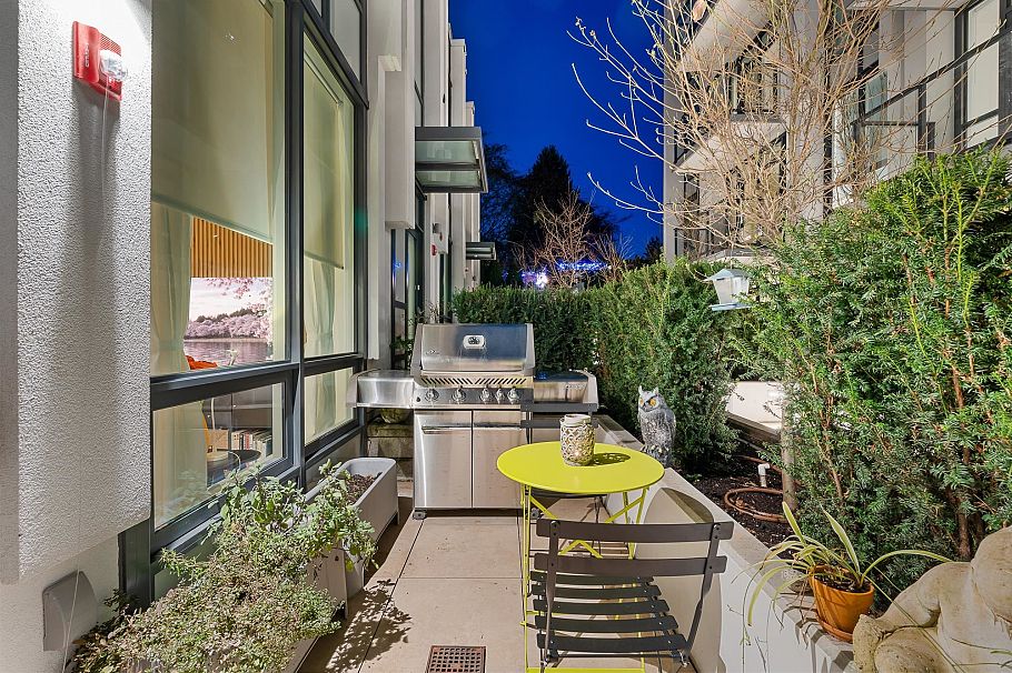 4228 Cambie Street Vancouver, BC - 25