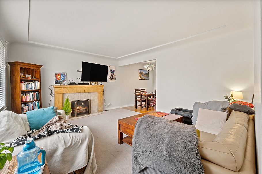 3977 Forest Street Burnaby, BC - 11