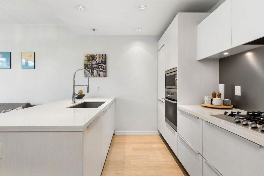 403 181 W 1st Avenue Vancouver, BC - 6