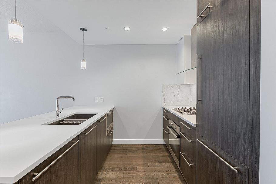202 655 W 41st Avenue Vancouver, BC - 3