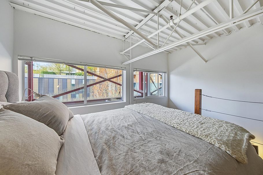 C6 238 E 10th Avenue Vancouver, BC - 22