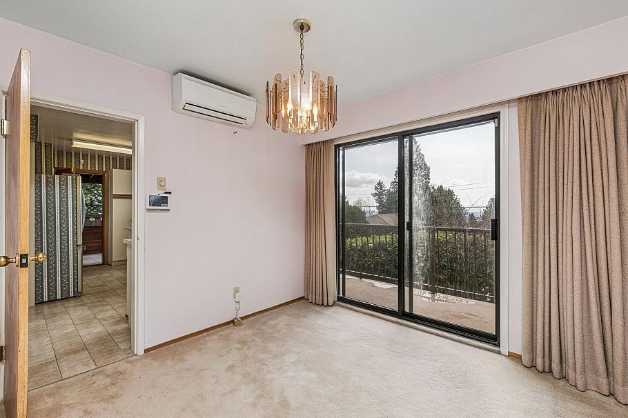 702 Winona Avenue North Vancouver, BC - 9