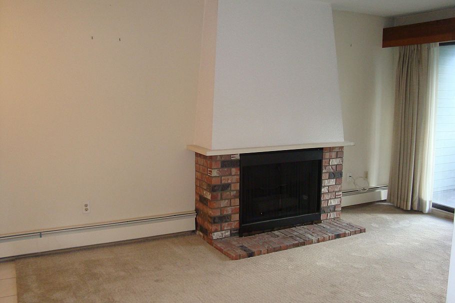 216 3150 Prince Edward Street Vancouver, BC - 1