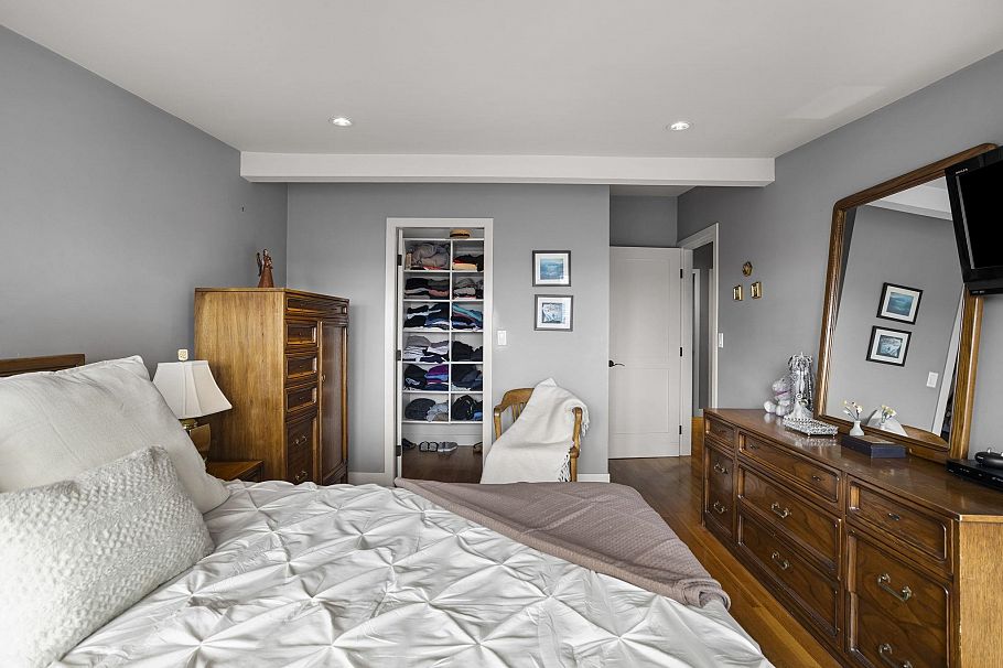 831 Whitchurch Street North Vancouver, BC - 21