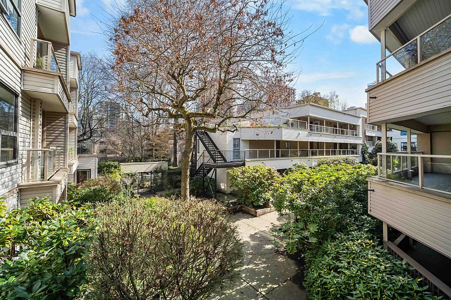 310 1080 Broughton Street Vancouver, BC - 5