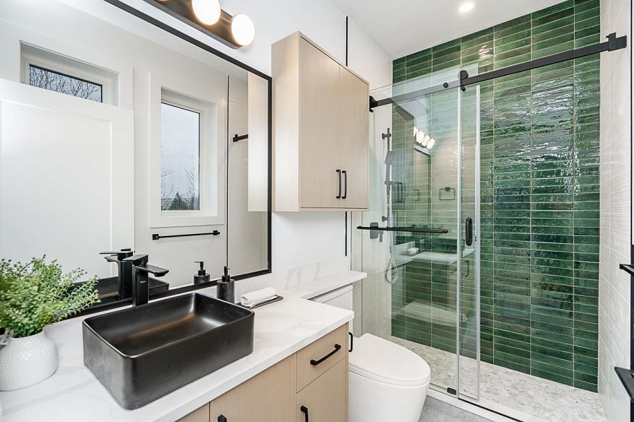 1 2753 Nanaimo Street Vancouver, BC - 18