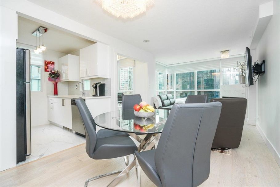 902 1328 W Pender Street Vancouver, BC - 1