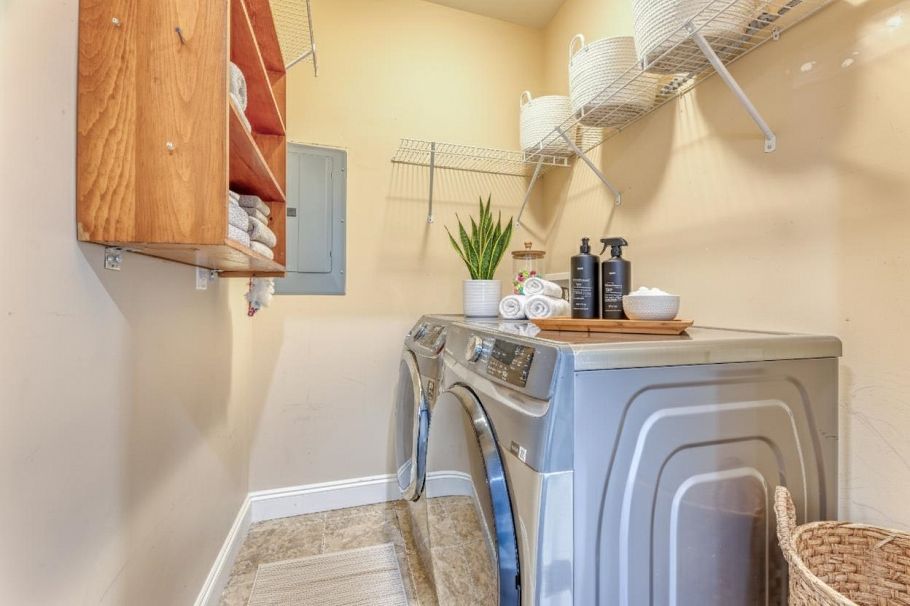 1041 Prospect Avenue North Vancouver, BC - 21