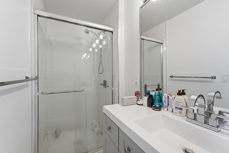 6777 Kerr Street Vancouver, BC - 16