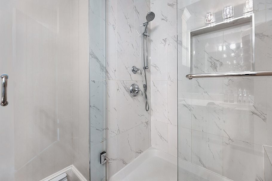 308 Seymour River Place North Vancouver, BC - 24