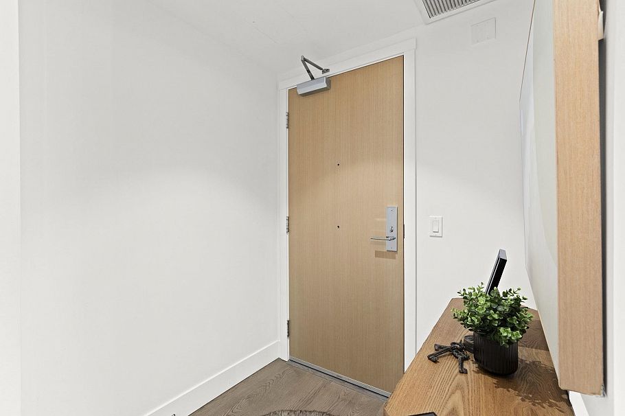 201 1675 Lions Gate Lane North Vancouver, BC - 18