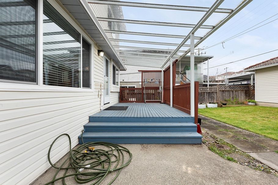 5756 Kerr Street Vancouver, BC - 25