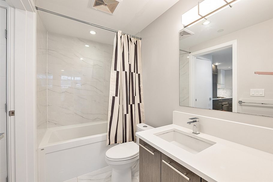 202 655 W 41st Avenue Vancouver, BC - 9