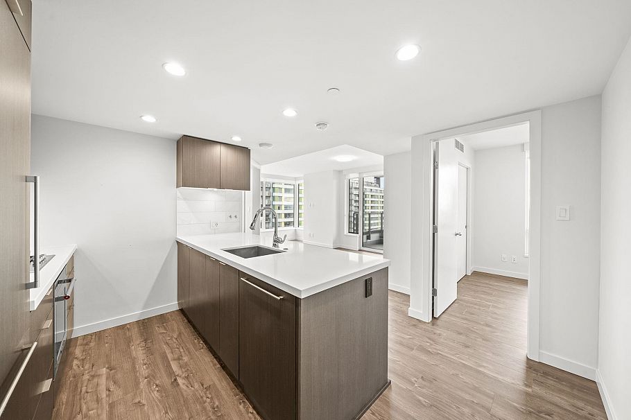 2407 8189 Cambie Street Vancouver, BC - 15