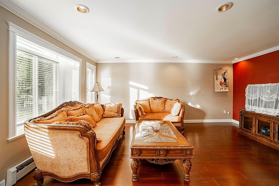 6970 Willingdon Avenue Burnaby, BC - 20