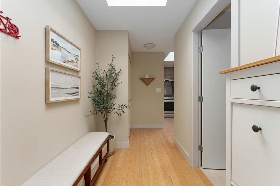 402 3732 Mt Seymour Parkway North Vancouver, BC - 23