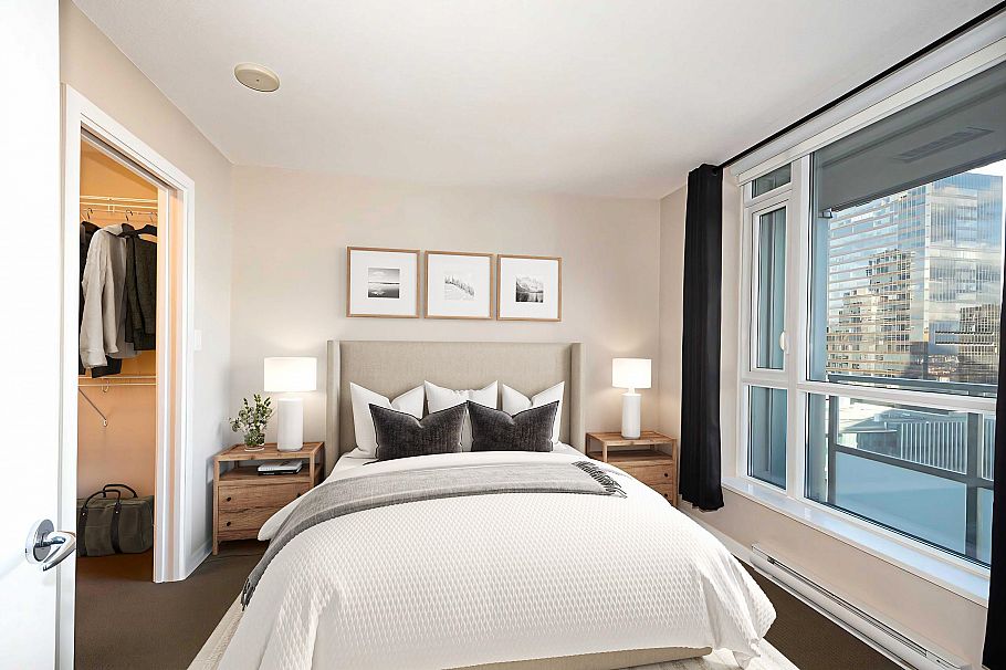 2102 833 Seymour Street Vancouver, BC - 3