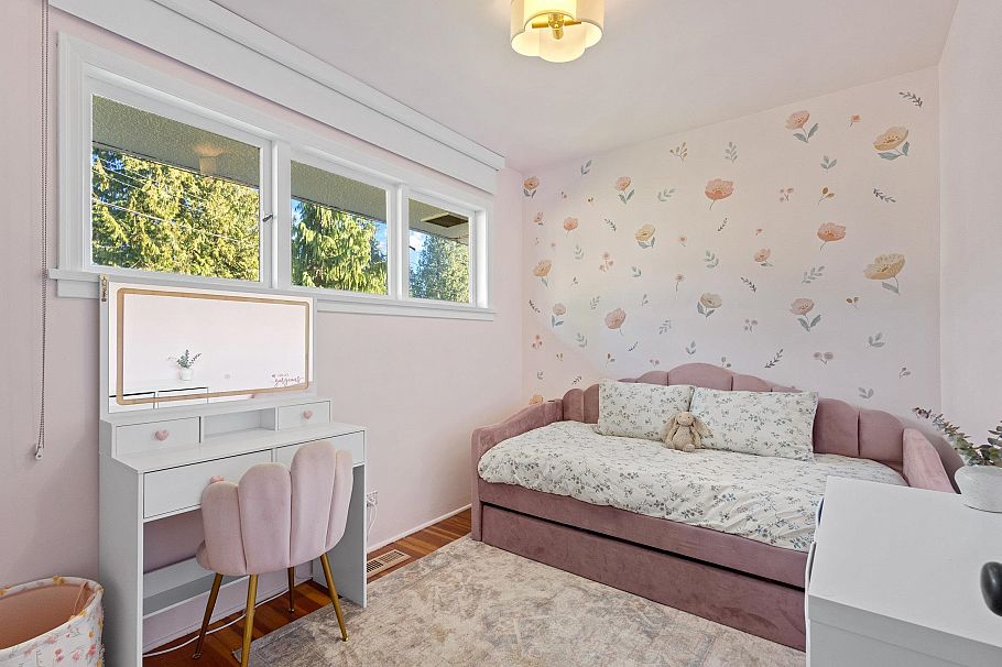 1275 Brantwood Road North Vancouver, BC - 14