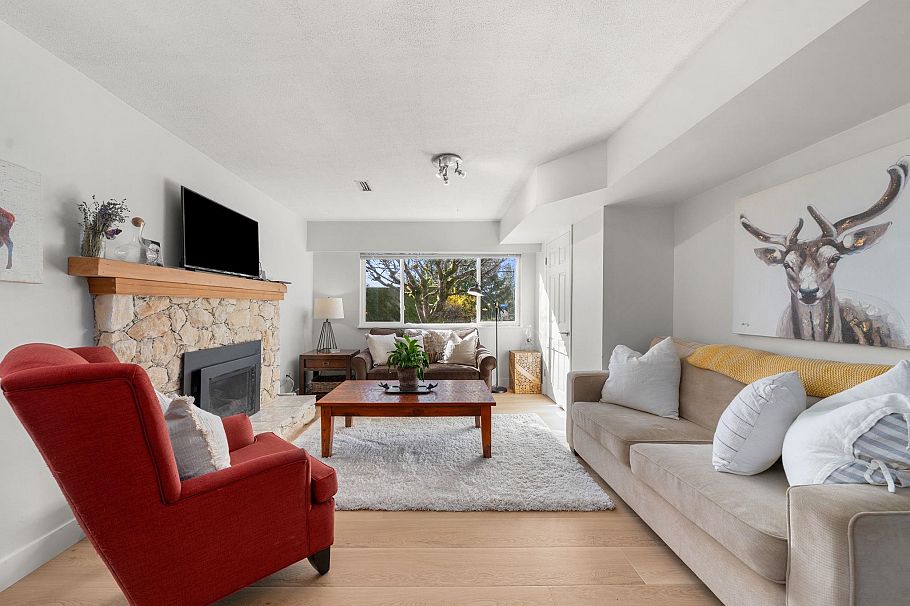 3300 Mahon Avenue North Vancouver, BC - 26