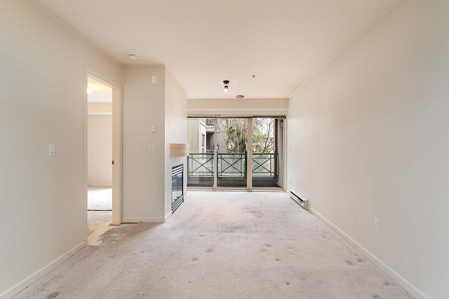 218 332 Lonsdale Avenue North Vancouver, BC - 3