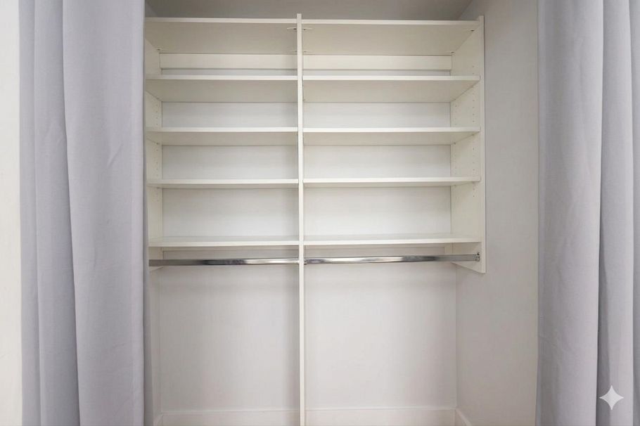 3018 W 4th Avenue Vancouver, BC - 16