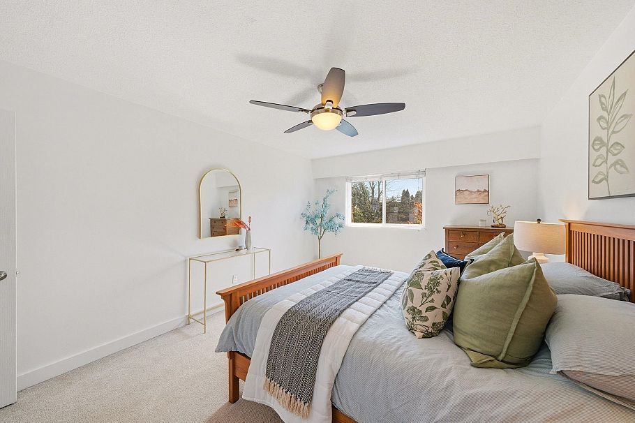 931 Old Lillooet Road North Vancouver, BC - 23