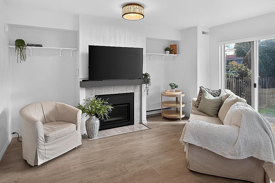 109 2211 No. 4 Road Richmond, BC - 1