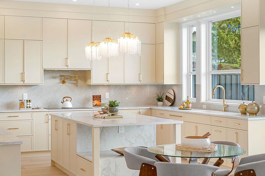 361 E 22nd Street North Vancouver, BC - 8