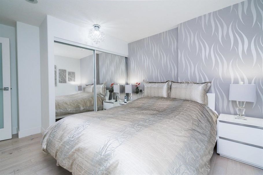 902 1328 W Pender Street Vancouver, BC - 17