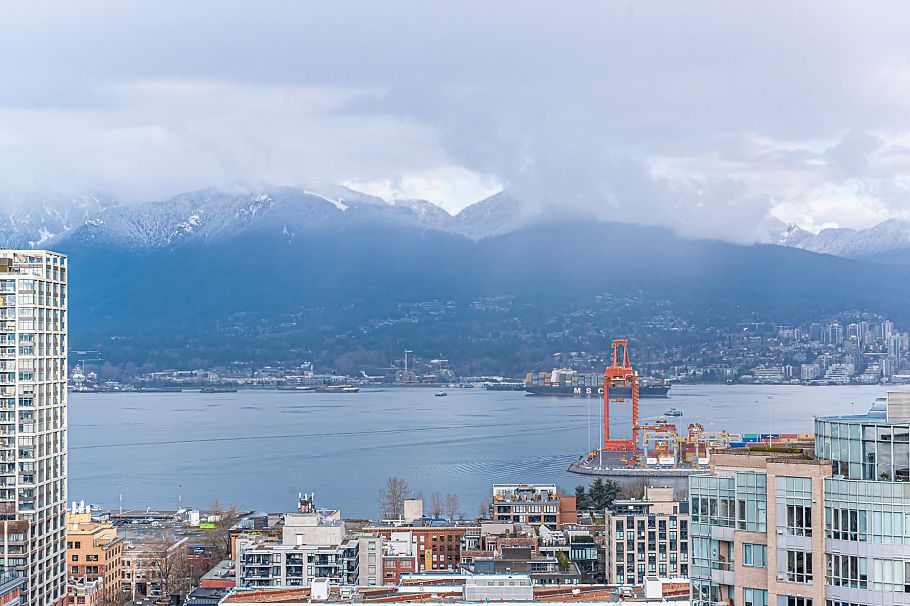 3207 688 Abbott Street Vancouver, BC - 1