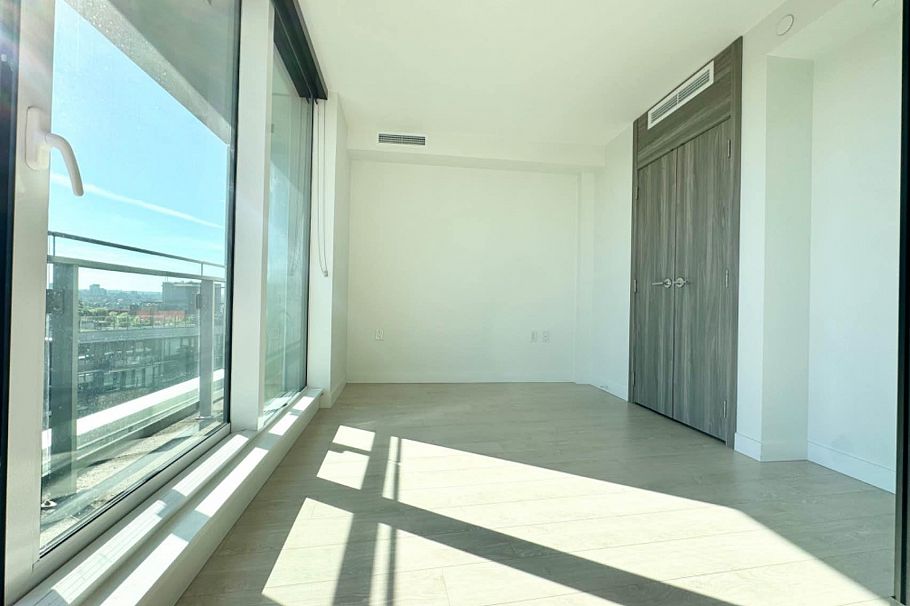 1318 1768 Cook Street Vancouver, BC - 5