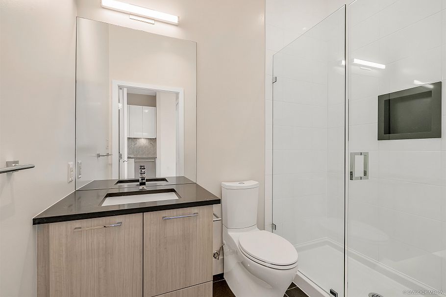 3559 E Kent Avenue North Vancouver, BC - 21