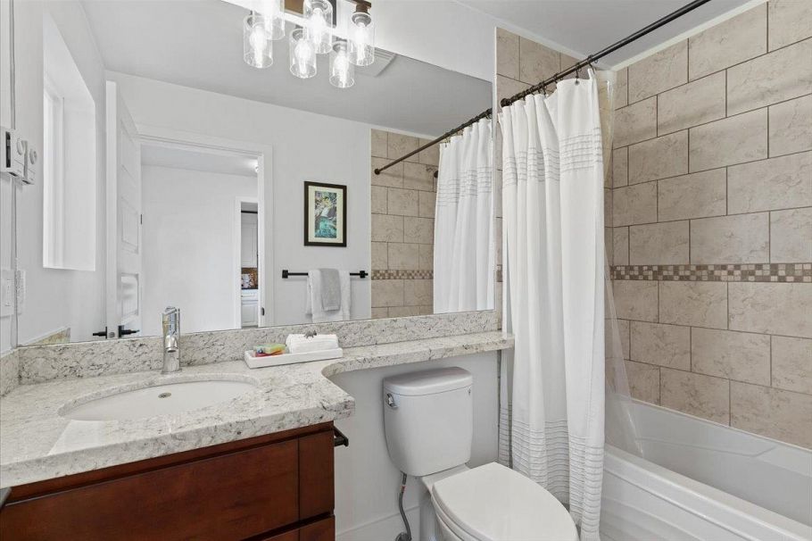 2755 W 42nd Avenue Vancouver, BC - 13