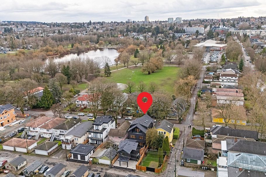 1 1945 E 13th Avenue Vancouver, BC - 21