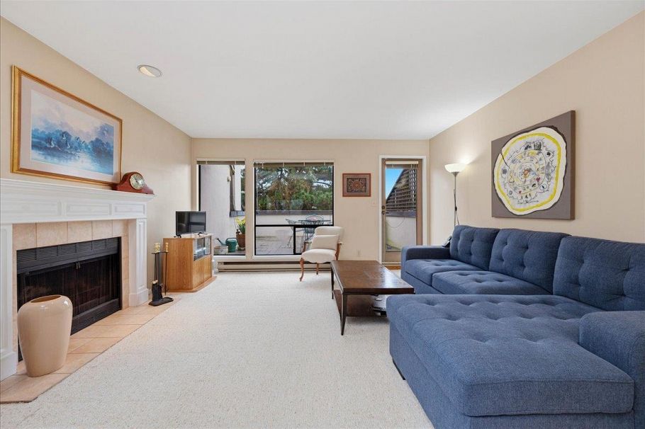 6 5730 Carnarvon Street Vancouver, BC - 3