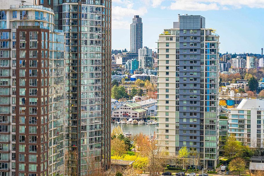 1703 1325 Rolston Street Vancouver, BC - 21