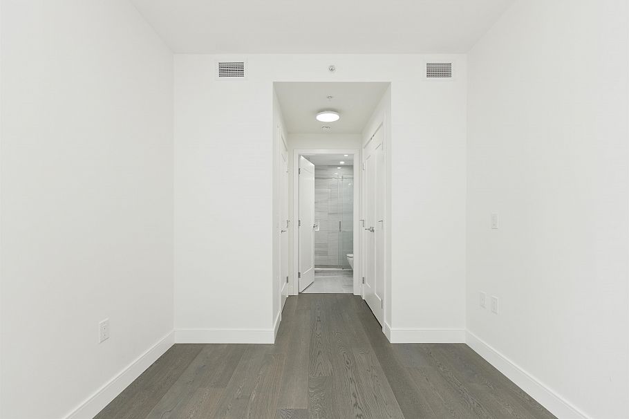 205 488 W 58th Avenue Vancouver, BC - 9