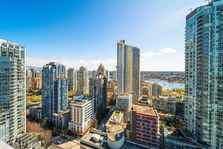 1703 1325 Rolston Street Vancouver, BC - 31