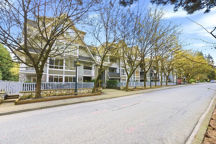 113 1111 Lynn Valley Road North Vancouver, BC - 30